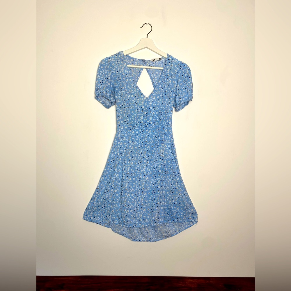 Summer dress open back